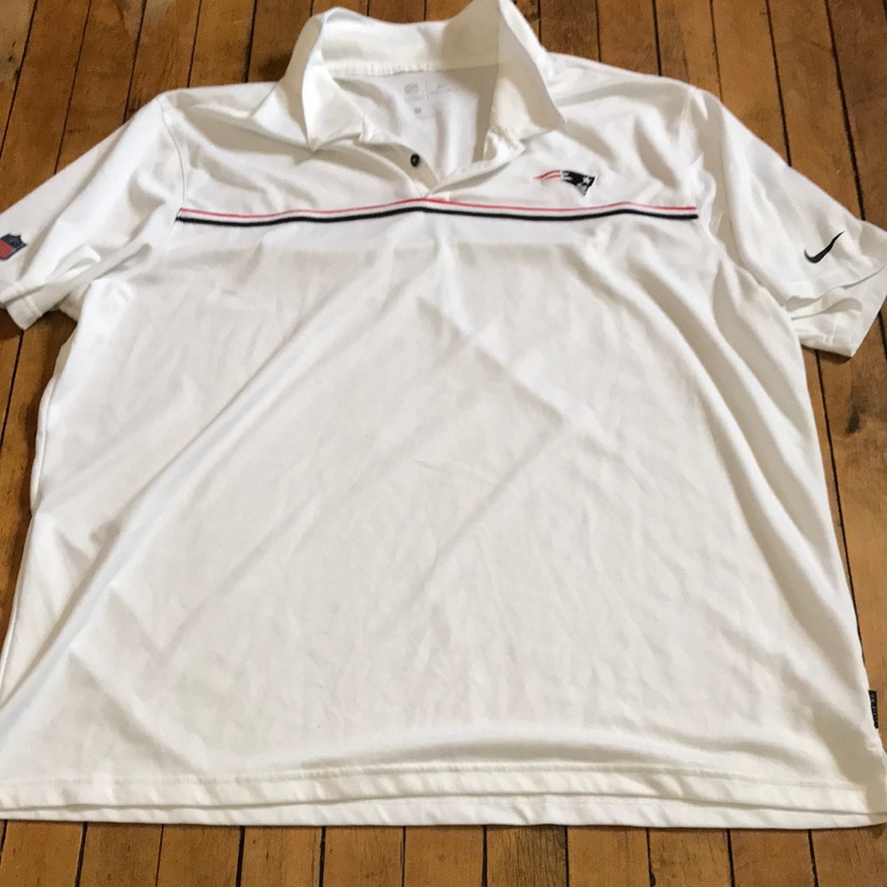 New England Patriots Nike Men's White Polo‎ Shirt with Logo